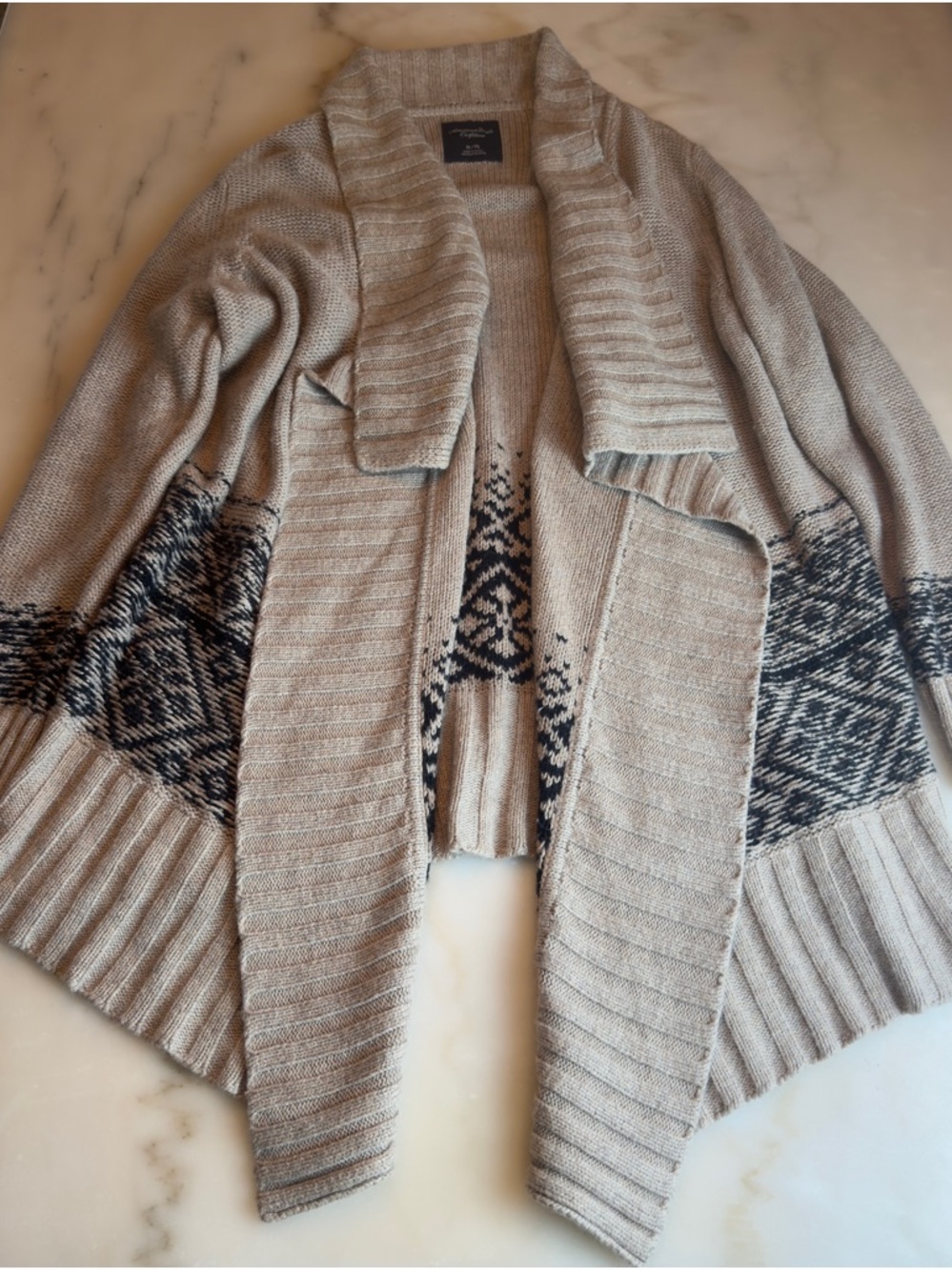 American Eagle Outfitters Beige Shawl Collar Open Cardigan with Black Pattern